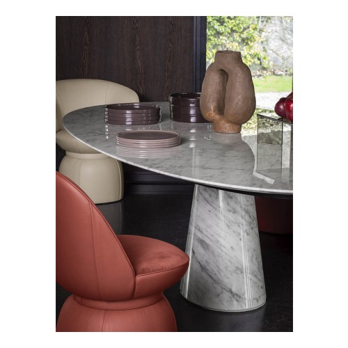 Mesa Ellipse | Table