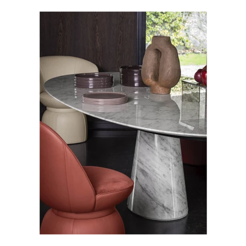 Mesa Ellipse | Table
