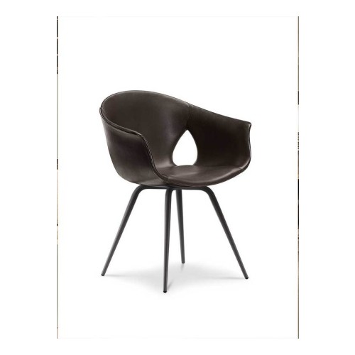 Ginger Ale | Small armchair with metal legs