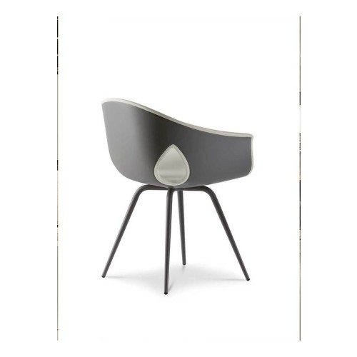 Ginger Ale | Small armchair with metal legs