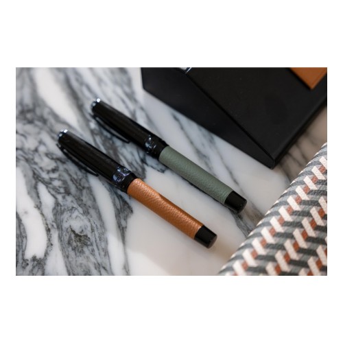 Pineider x Poltrona Frau | Rollerball pen