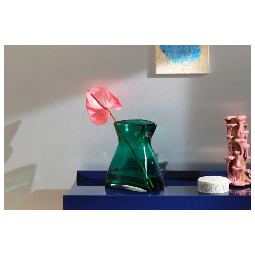 Vase à fleurs échancré