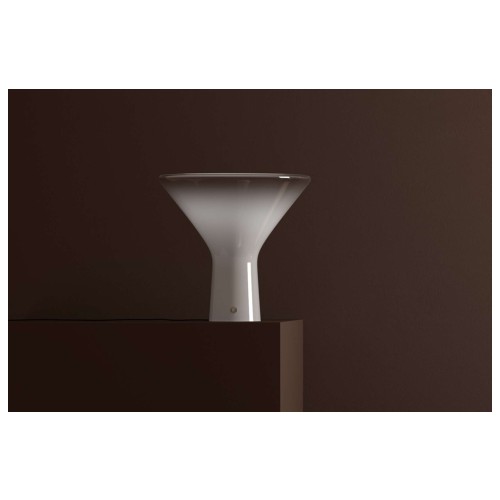 Accelsa | Table lamp